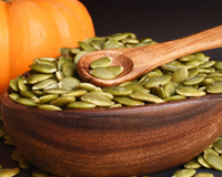 Saudáveis, mas potencialmente perigosas: o que você não sabe sobre sementes de abóbora