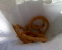 Anéis de cebola temperados