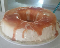 Sorvete fácil de coco com goiabada