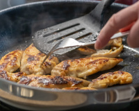 Chega de peito de frango seco! Descubra os segredos para uma carne muito suculenta