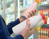 Você sabe escolher iogurte no mercado? Entenda como identificar se é saudável