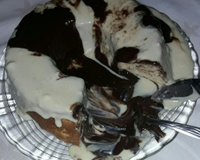 Bolo vulcão leite em pó com creme de avelã