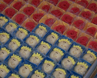 Docinhos modelados com leite ninho e leite condensado