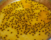 Torta de maracujá com caminha de ganache