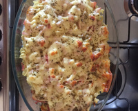 Macarrão com presunto e molho branco