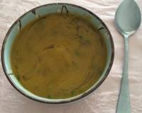 Sopa de abóbora japonesa com gengibre e alho poró