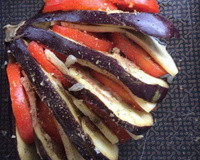 Leque de Berinjela com mussarela e tomate