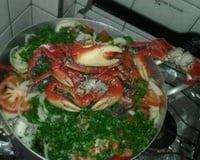 Caranguejada na cerveja a moda do Marçal