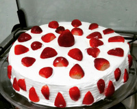 Bolo pão-de-ló com chantilly