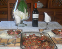 Berinjela recheada com linguiça