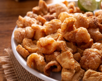 Como fazer torresmo crocante e sequinho? Esse é o segredo para ele ficar igual ao de boteco