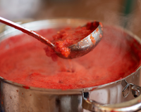 Samantha Vallejo-Nágera, chef: "O molho de tomate não melhora com açúcar, mas sim com 50 ml de vinho branco."