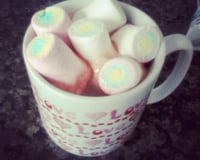 Chocolate quente com marshmallow