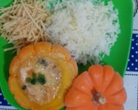 Abóbora recheada com creme de camarão