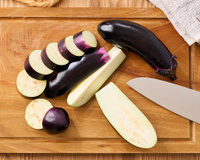 Testei várias formas e finalmente aprendi como tirar o amargo da berinjela com um truque simples