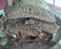 Rocambole com ganache de chocolate