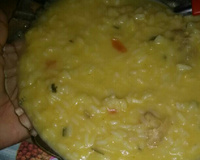 Canja de galinha na panela de pressão