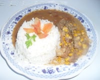 Estrogonofe de lombo com arroz e feijão