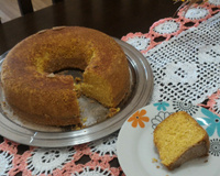 Bolo de fubá com laranja