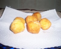 Bolinho de batata e queijo