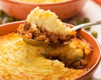 Os chefs concordam: o escondidinho mais saboroso e macio não depende da carne, mas de um detalhe no purê de batatas