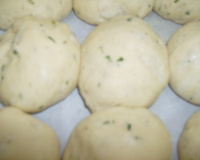 Pãezinhos de Cebola e Cebolinha