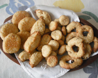 Biscoitinhos crocantes de milho e coco