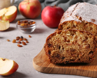 Bolo de maçã com canela é a receita perfeita para o seu lanche da tarde: fofinho e muito aromático