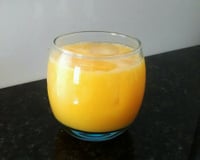 Suco de manga refrescante