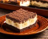 Bolo sem forno com bananas e creme de baunilha: fácil de fazer e sempre impressiona!