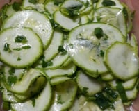 Salada de abobrinha crua