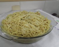 Macarrão com atum e creme de leite rápido