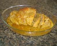 Pernil assado ao molho de cebola