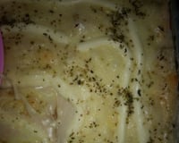 Lasanha com molho branco e bolonhesa