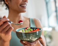 A dieta da felicidade: 3 dicas de nutricionista para melhorar o humor com a alimentação