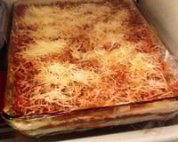 Lasanha bolonhesa ao molho branco