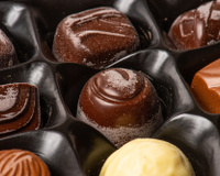 O que fazer quando o chocolate fica esbranquiçado? Descubra como salvar seu doce!