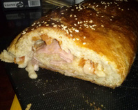 Pão de batata recheado