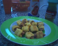 Enroladinho de salsicha frito