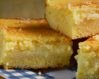 Tentei fazer esse bolo de fubá cremoso 3 vezes e só deu certo com essa receita: truque simples na massa é a solução