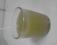 Suco refrescante de kiwi