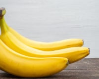 Não é como você pensa: aprendi no TudoGostoso que esse é o melhor jeito de guardar as bananas para que durem muito mais