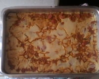 Torta de liquidificador com recheio de salsicha