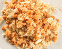 Farofa com creme de cebola e proteína de soja