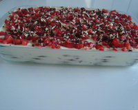 Torta de Bolacha com Nata e Morangos