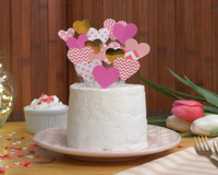 Bolo com recheio de beijinho