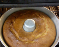 Broa de fubá com goiabada