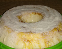 Pudim de maria-mole de coco