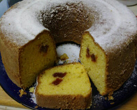 Bolo de fubá com goiabada e coco do Lúcio Cezar