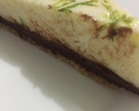 Torta trufada com mousse de limão